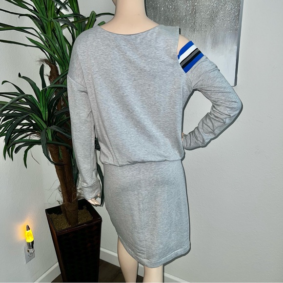 Bailey44 Long Sleeve Heather Gray Fleece Sweatshirt Dress with Gathered Waist - Picture 4 of 9